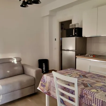 Tiny In - Magliana Apartment Rome