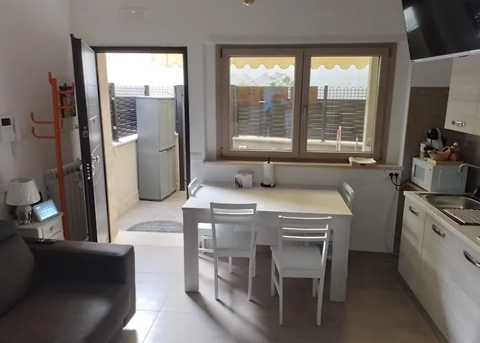 Tiny In - Magliana Apartment Rom