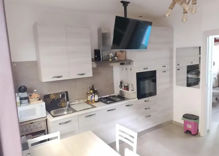 Tiny In - Magliana * Rom